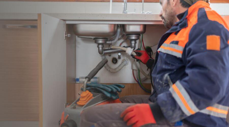 Professional slab leak plumber services in Aurora, UT